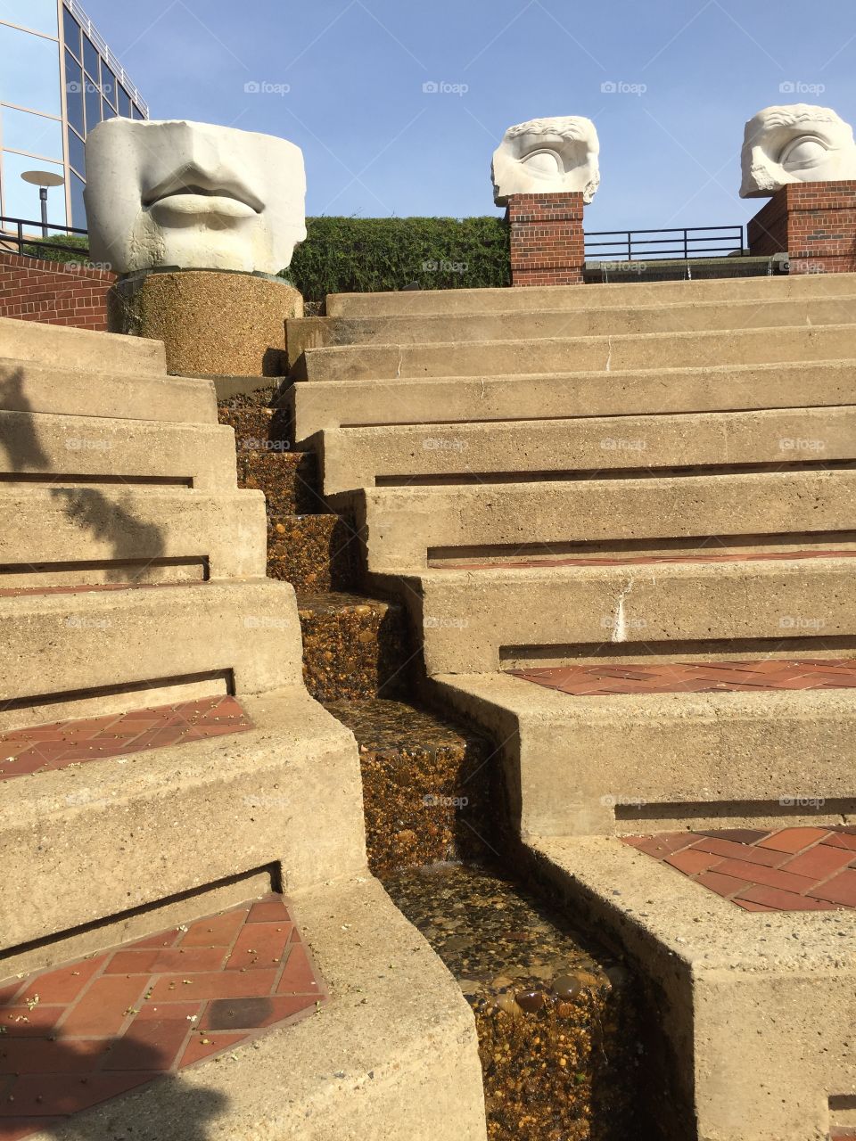 Water feature / statue 