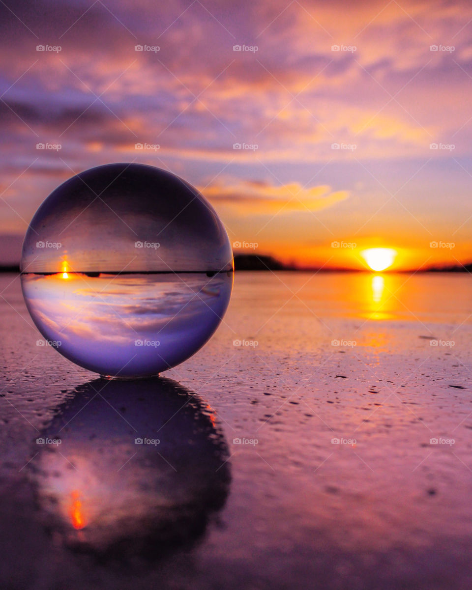 Lensball world