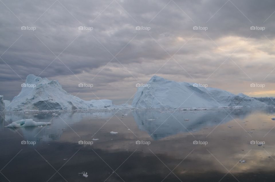 Midnight Sun Sailing Greenland