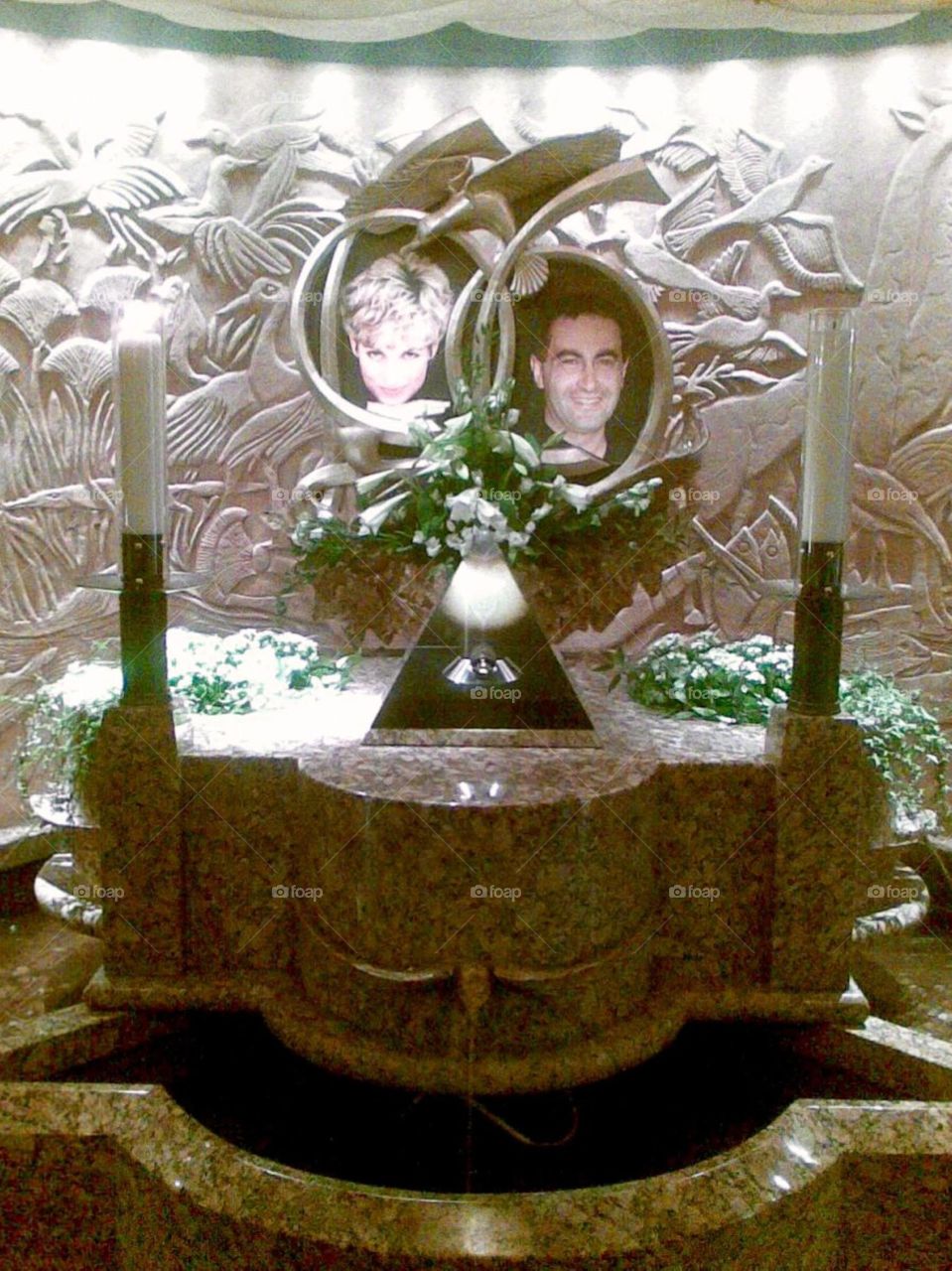 Diana and Dodi memorial ,Harrods 