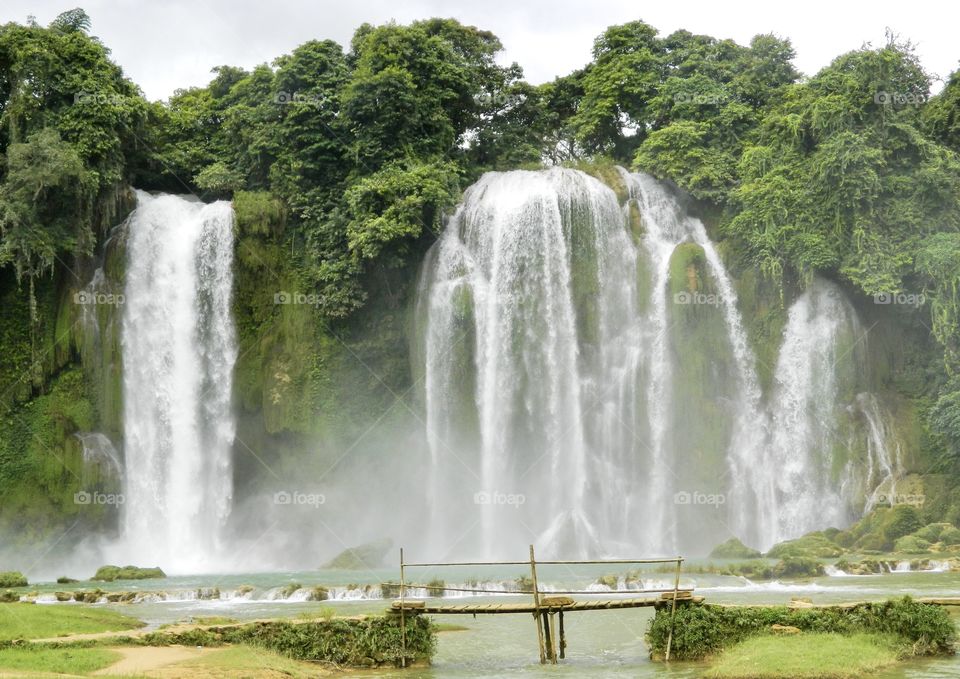Bản Giốc Waterfall.