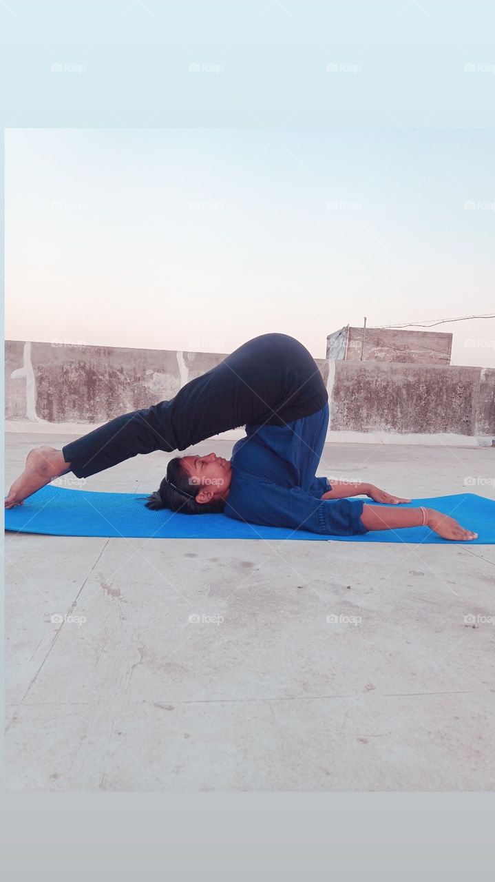 Benefits of Yoga
Yoga improves strength, balance and flexibility. ..
Yoga helps with back pain relief. ...
Yoga can ease arthritis symptoms. ..
Yoga benefits heart health. ..
Yoga relaxes you, to help you sleep better. 
Yoga can mean more