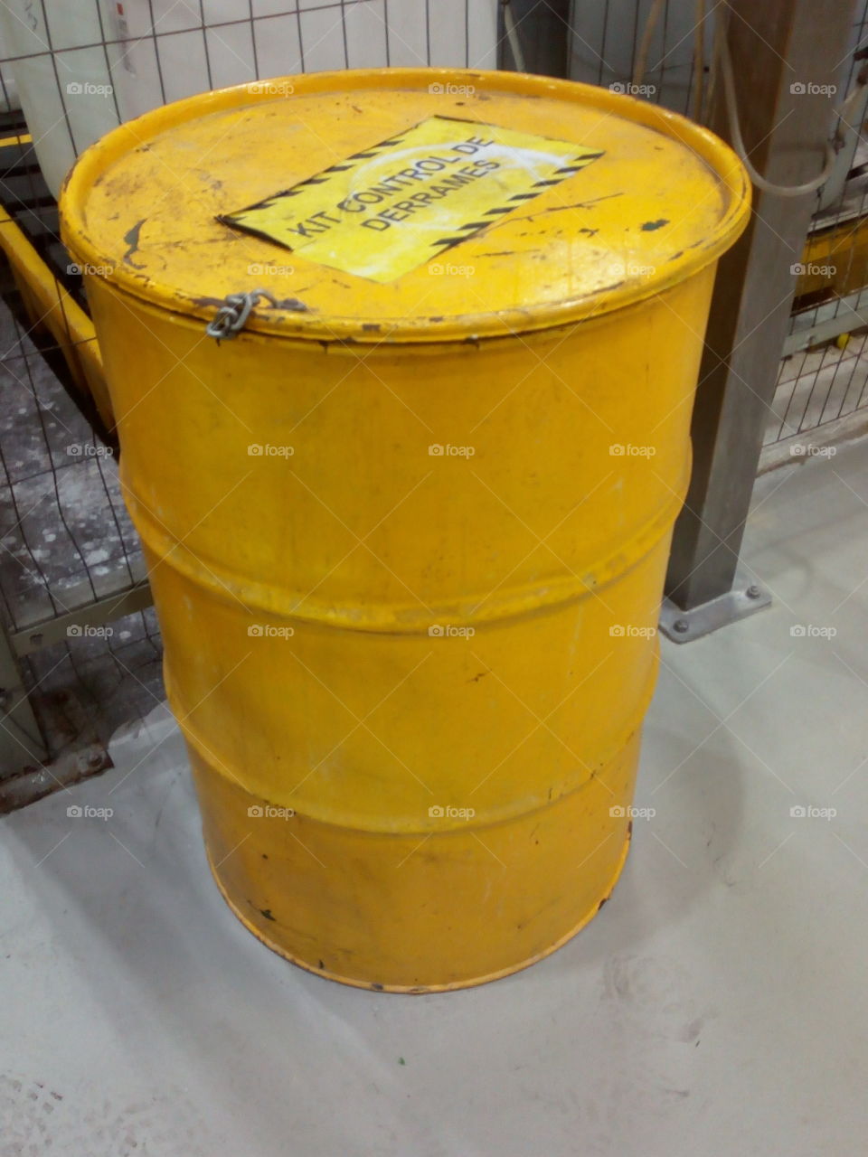 yellow barrel