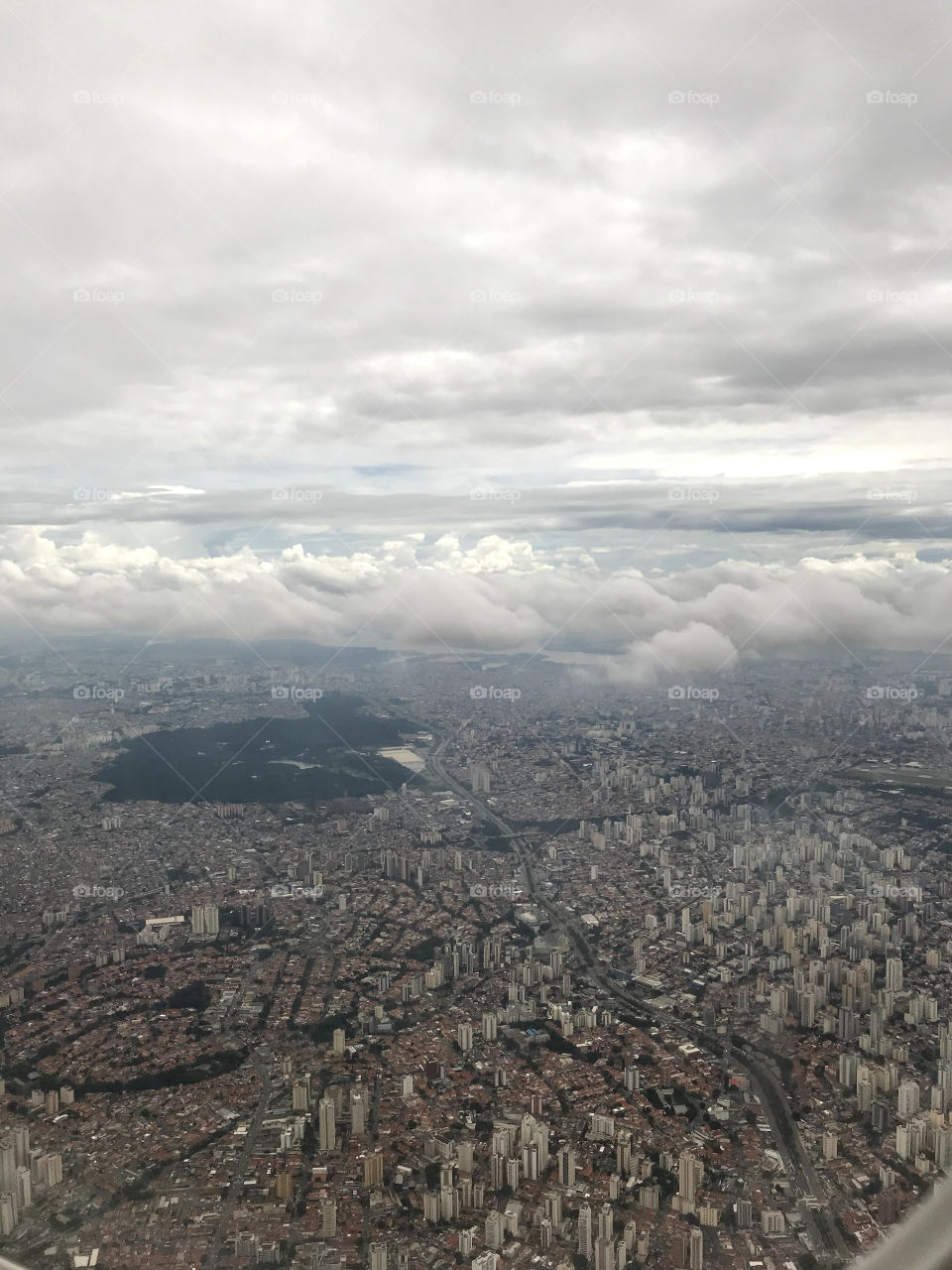 Cidade de Guarulhos Sao Paulo vista de cima.