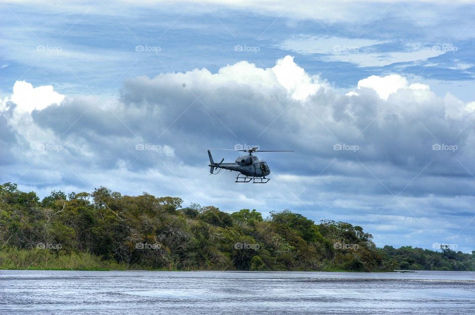 helicóptero na selva - helicopter in The jungle