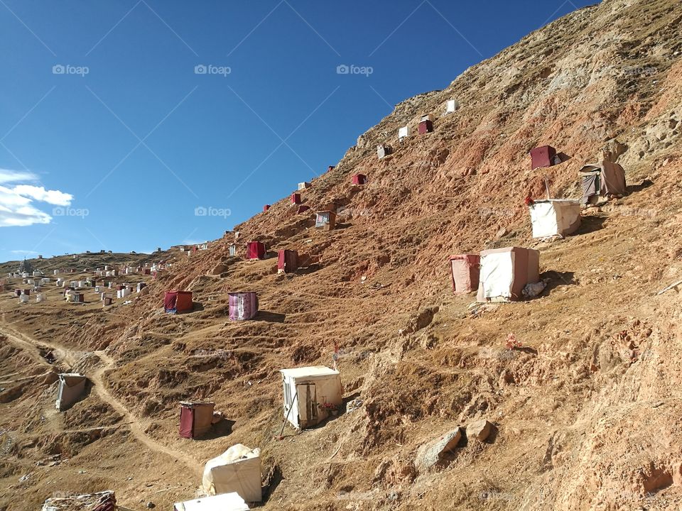 Yaqing Tibetan Buddhist Monastery for Nuns

Buddhism School and Monastery in Ganzi, Sichuan Province, China