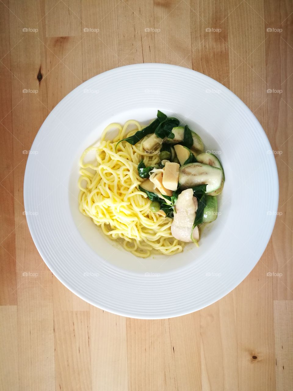 Spaghetti with Green Curry
