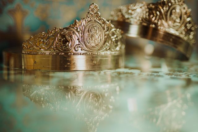crowns