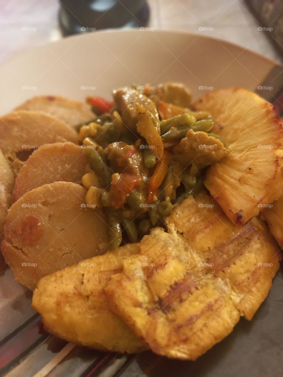 Join me for some good, delicious Jamaican food.