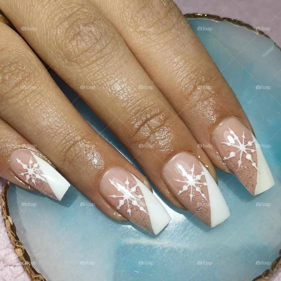 Elegant New Year's nails