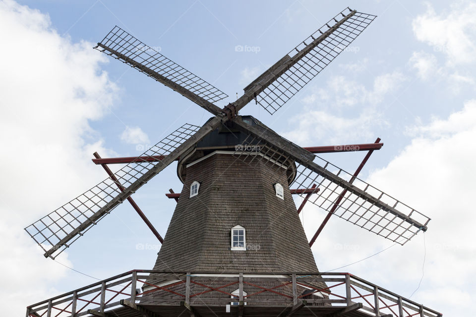 Windmill symmetry 
