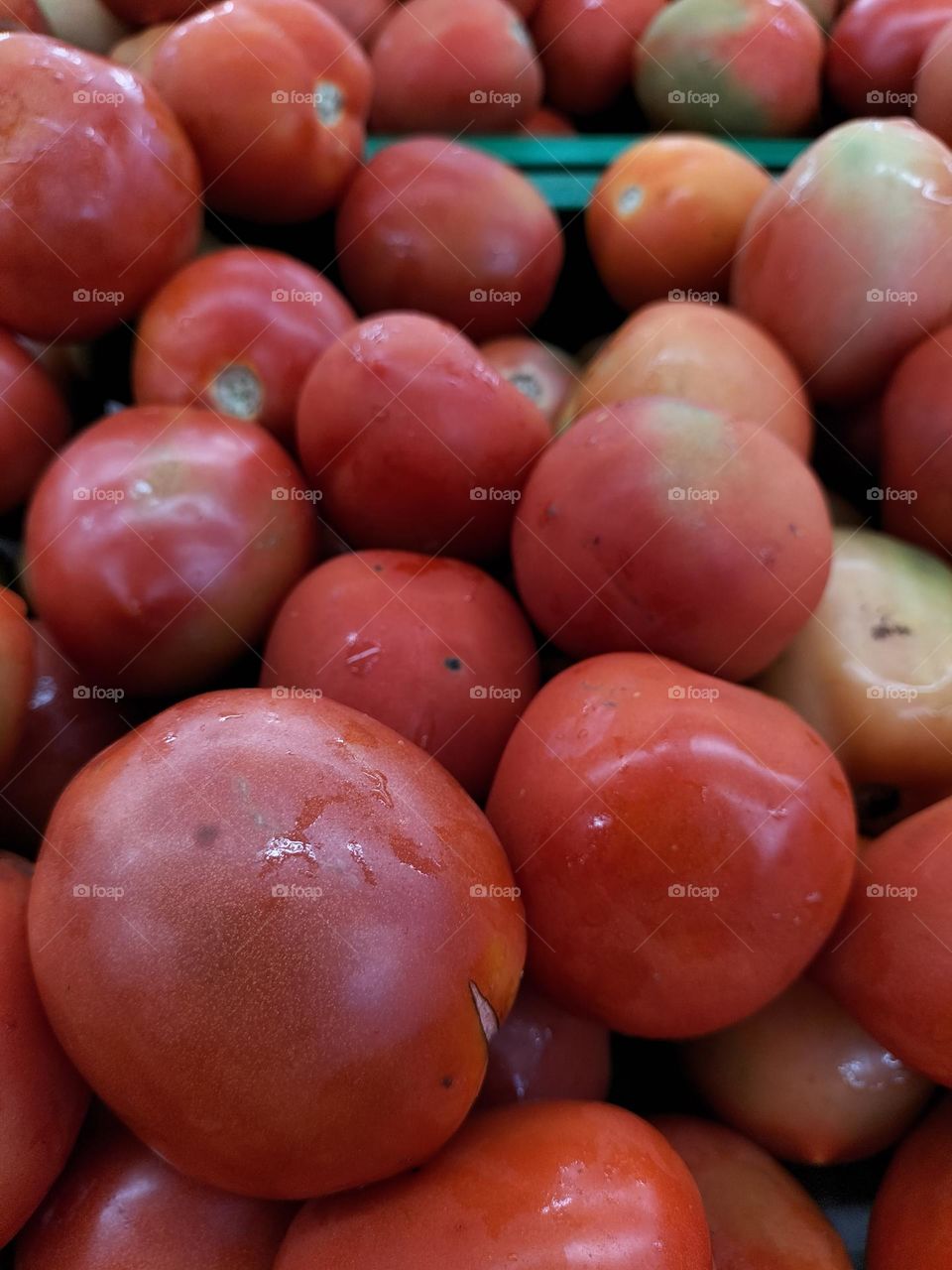 Fresh tomatoes can be used as juice