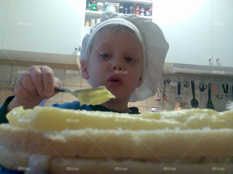 Baker King!. Child baking a cake for his mother's birthday!