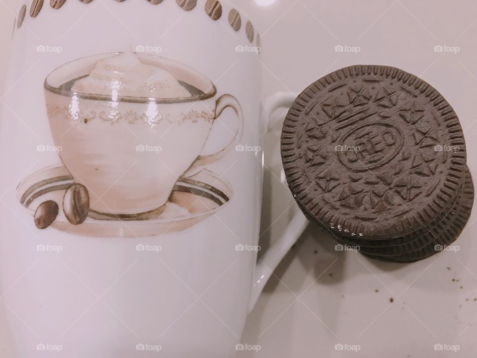 Oreo with the cup