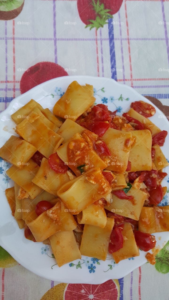 pasta fish and tomatoes