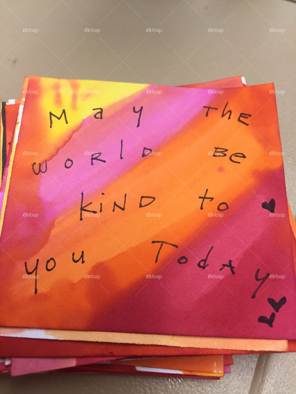 Kindergarten class writes motivational messages for the transit/ homeless community. 
