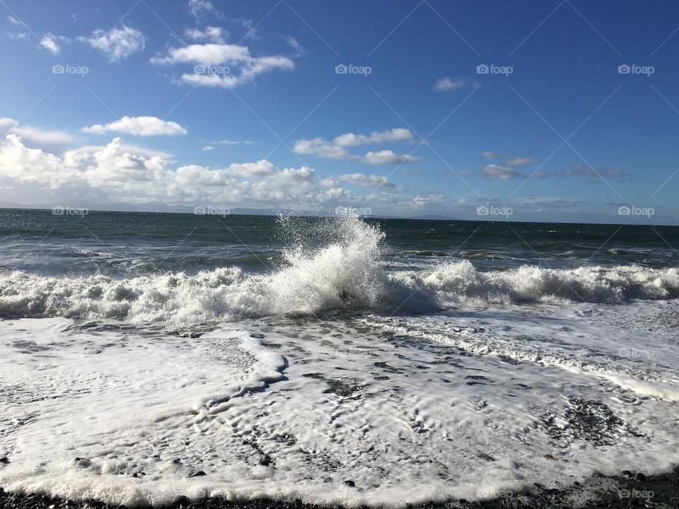 Wave splashing at sea