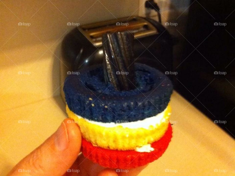 Fire cracker cupcake 