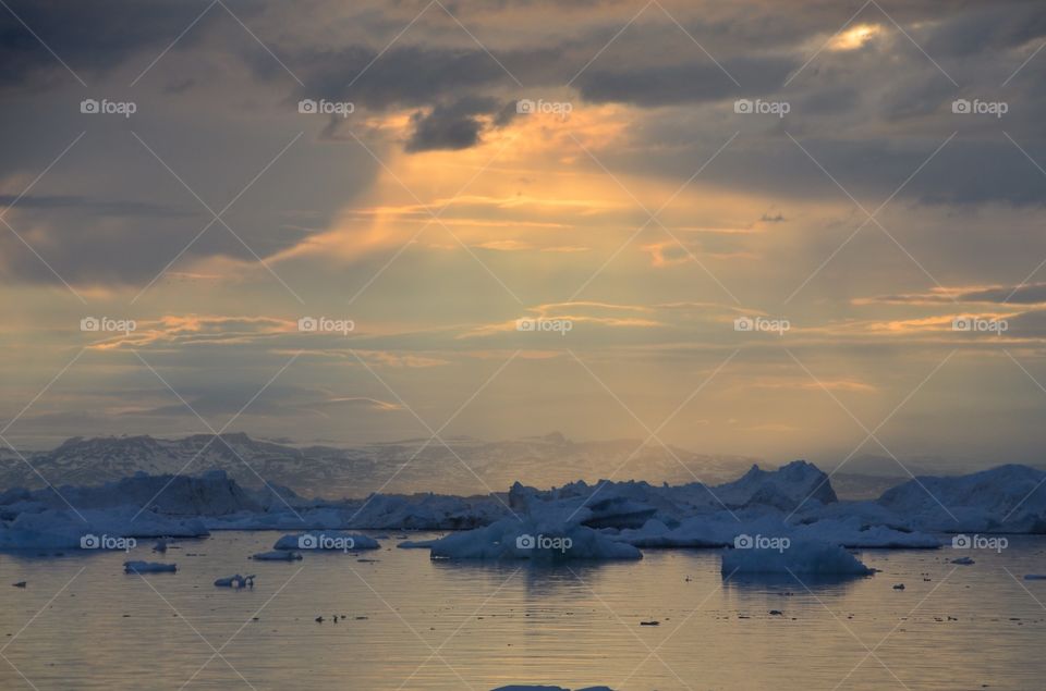 Midnight Sun Sailing Greenland