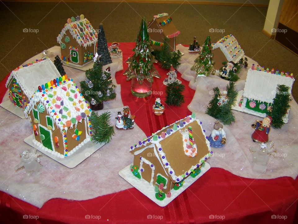 Gingerbread neighbors