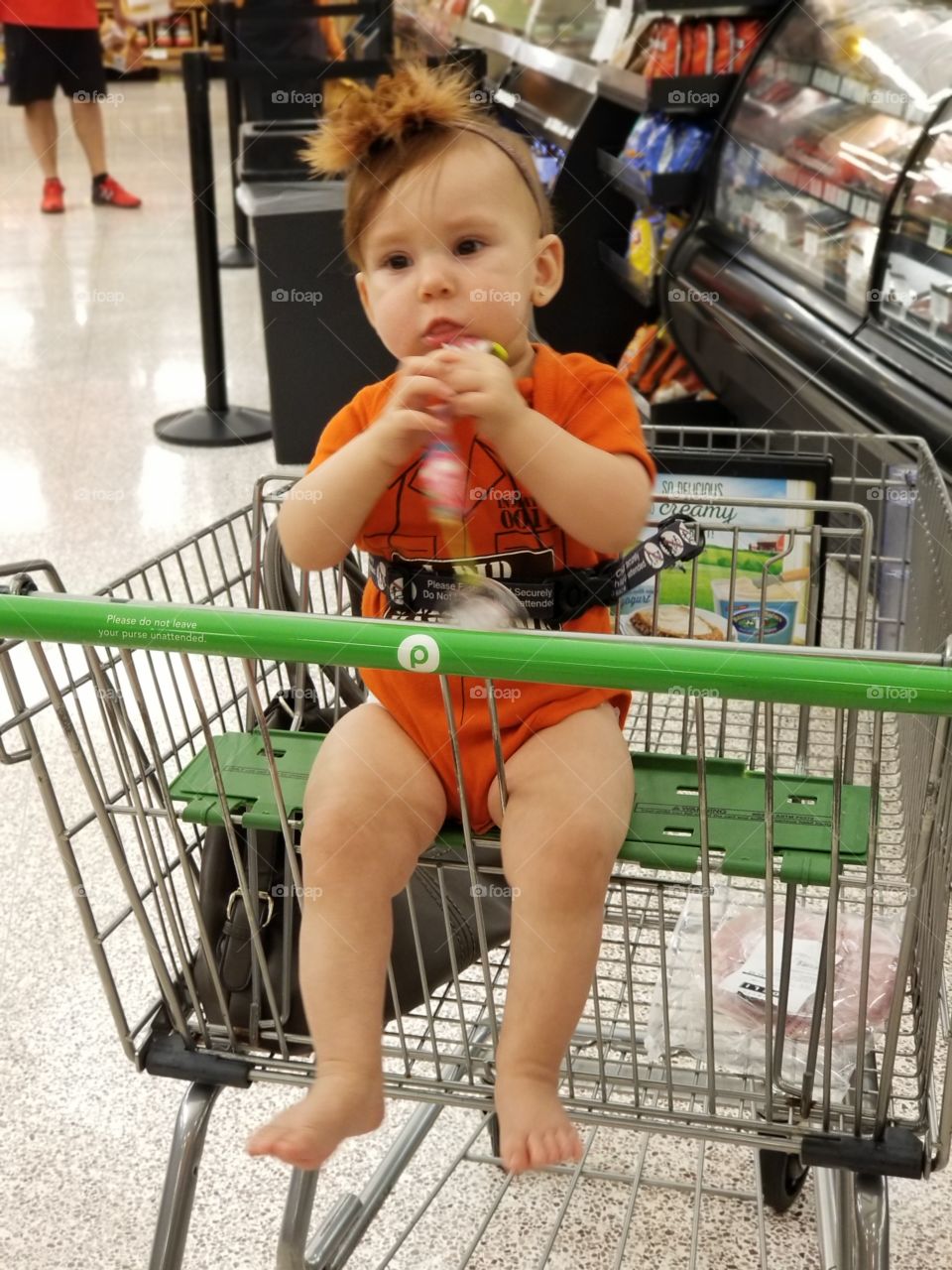 baby in store publix