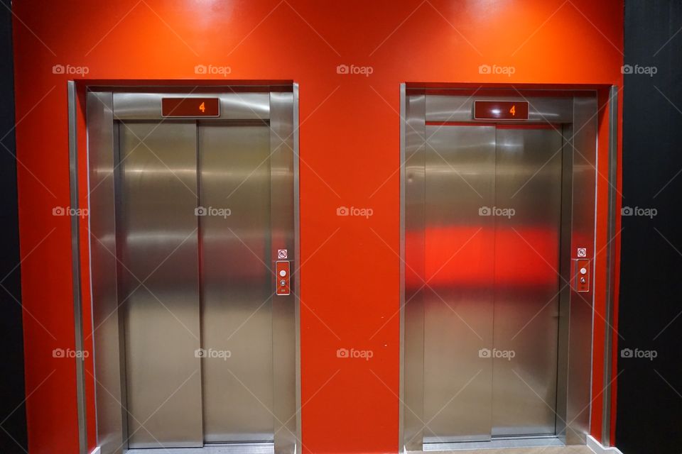 Red Elevator