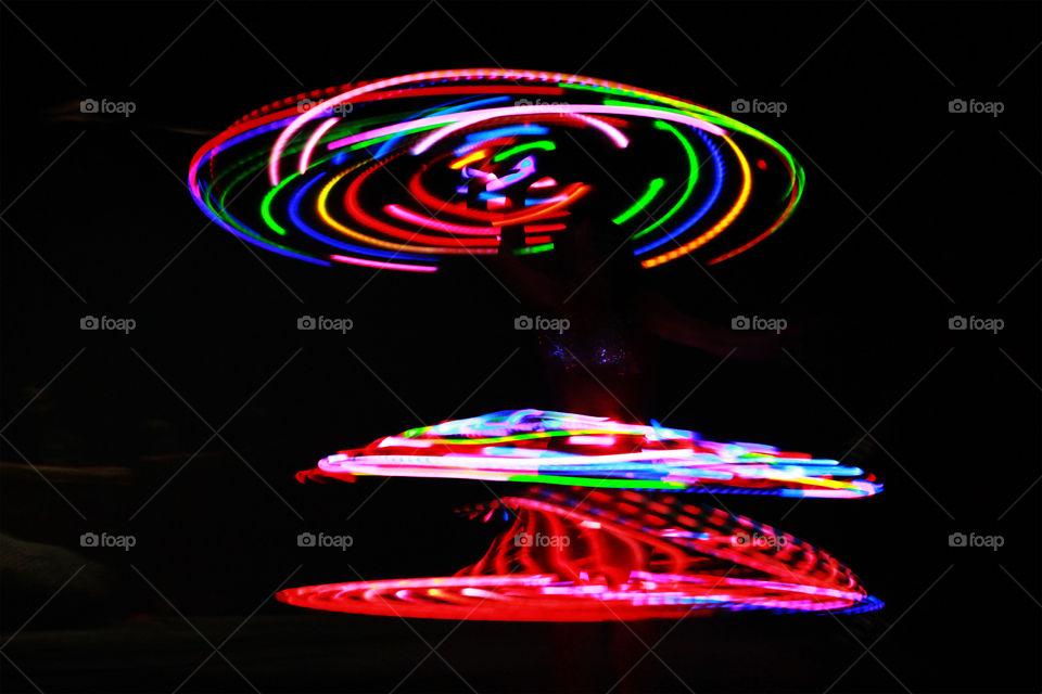 Circles of light in motion