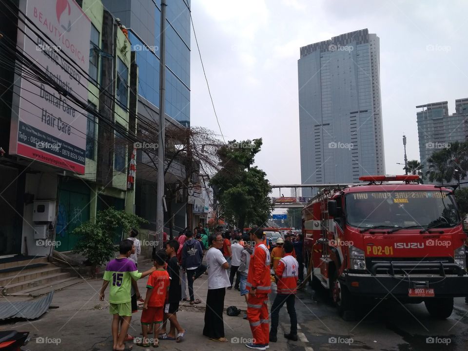 There was a fire in the south Jakarta area. Road side