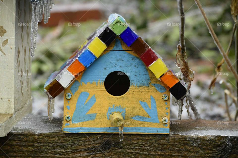 Wintry Birdhouse