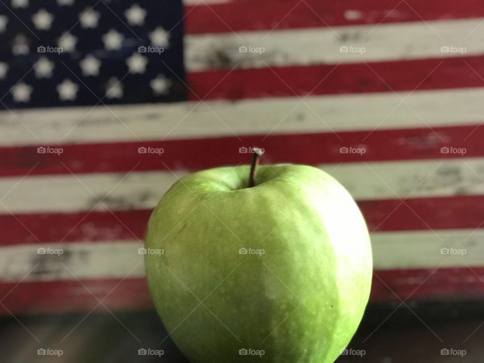 Green apple and American Flag -Patriotic Apple 