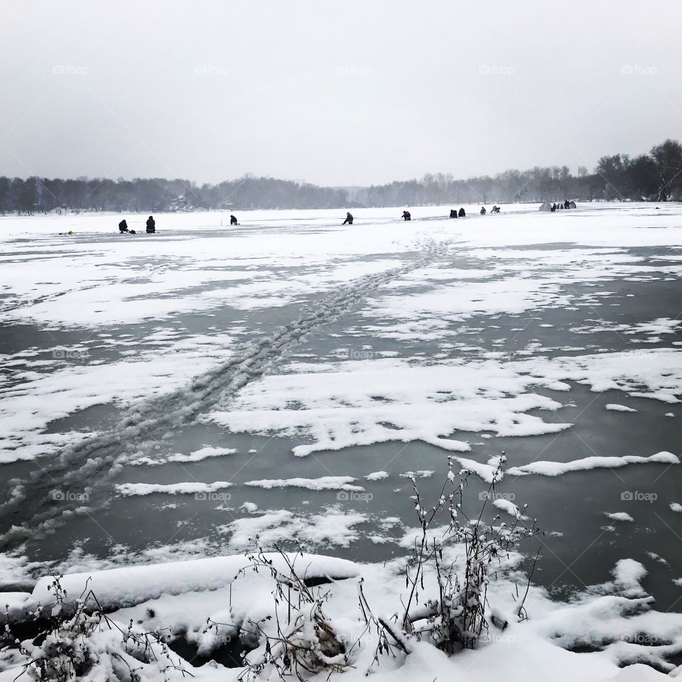 Fishing in winter 