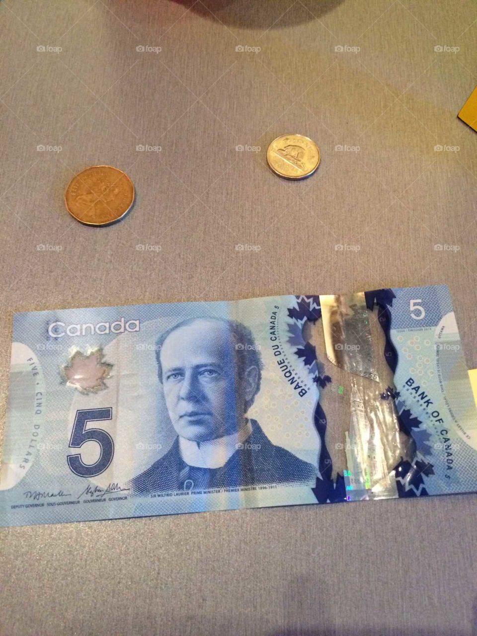 Canadian money 