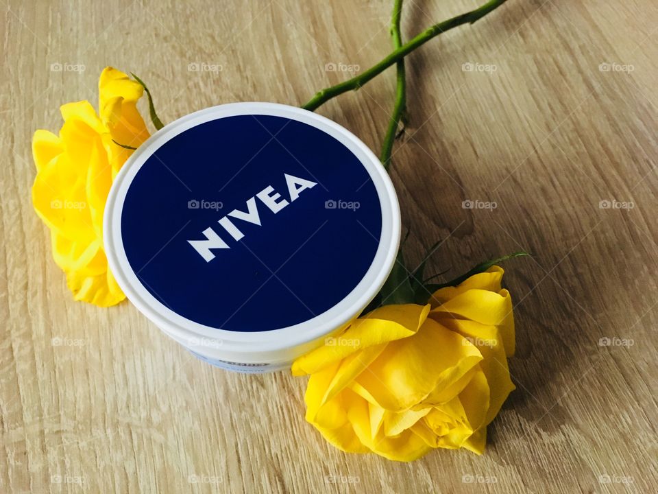 Nivea and yellow rose