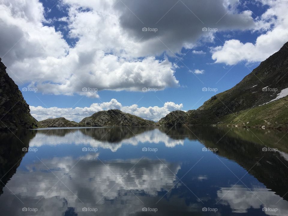 Symmetry in lake