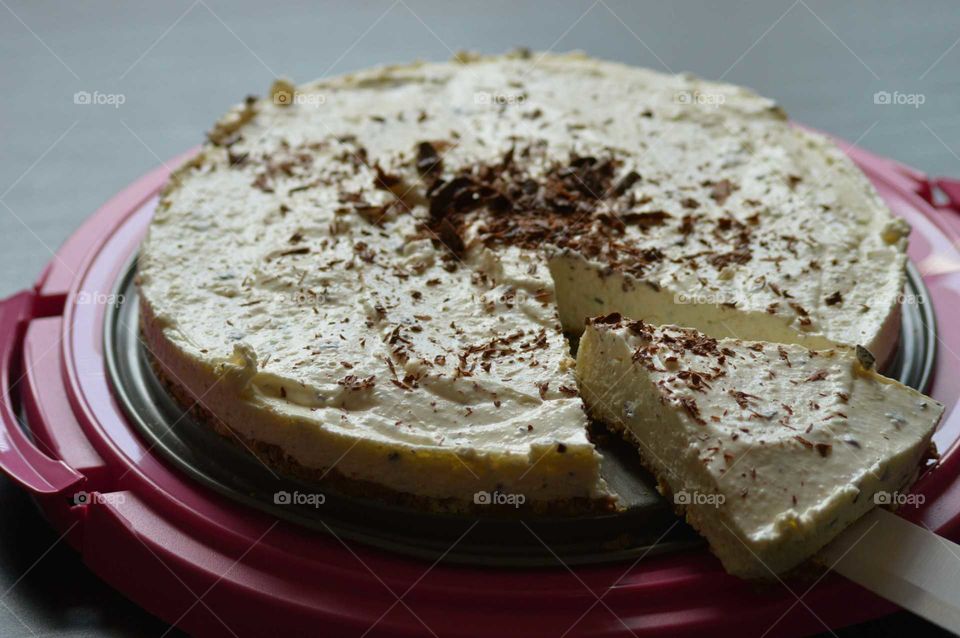 homemade cold cheesecake with grated chocolate