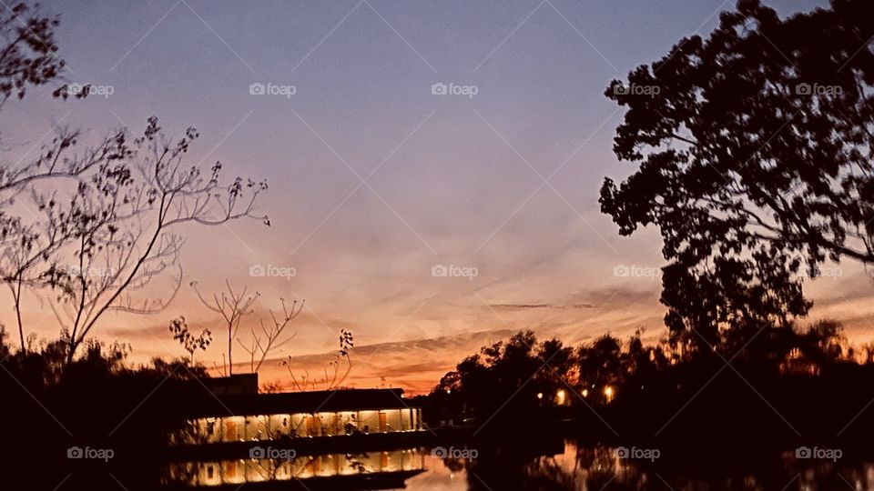 A Glimpse of the evening colours now viewed and what Beauty I see the being. High clouds mixed with a Bouquet of colour just what the Evening ordered. 