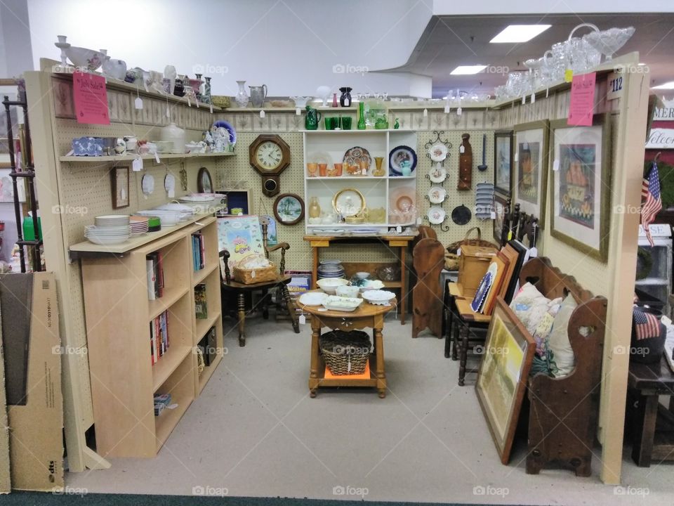 antique mall booth very clean and organized