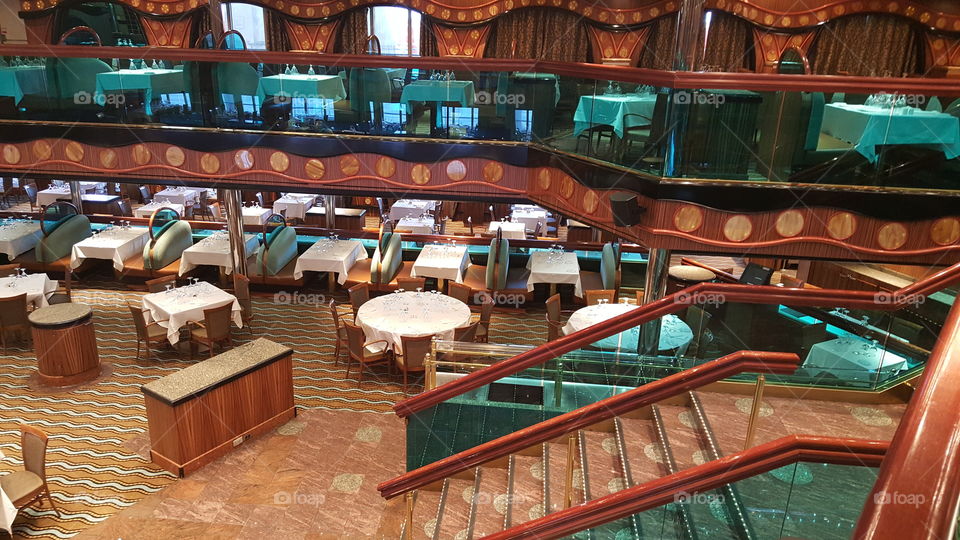 cruise ship dining dinner lunch room