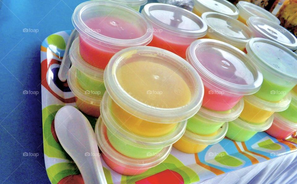 Summer treats: Fruit flavoured yogurt jelly 