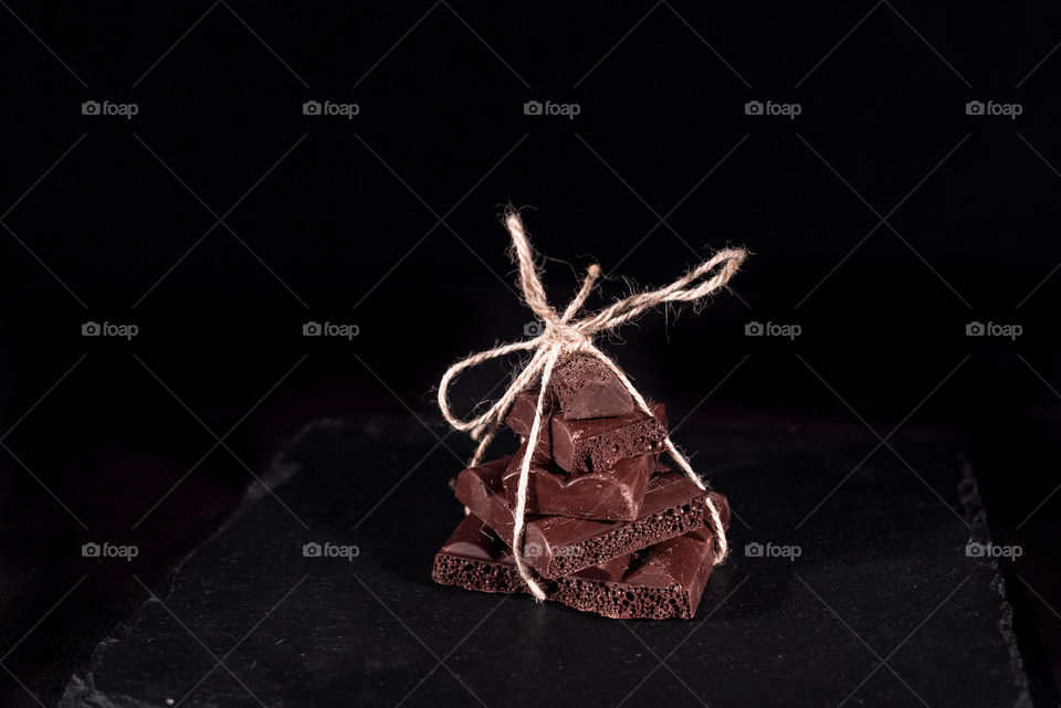 Chocolate pyramid with a bow