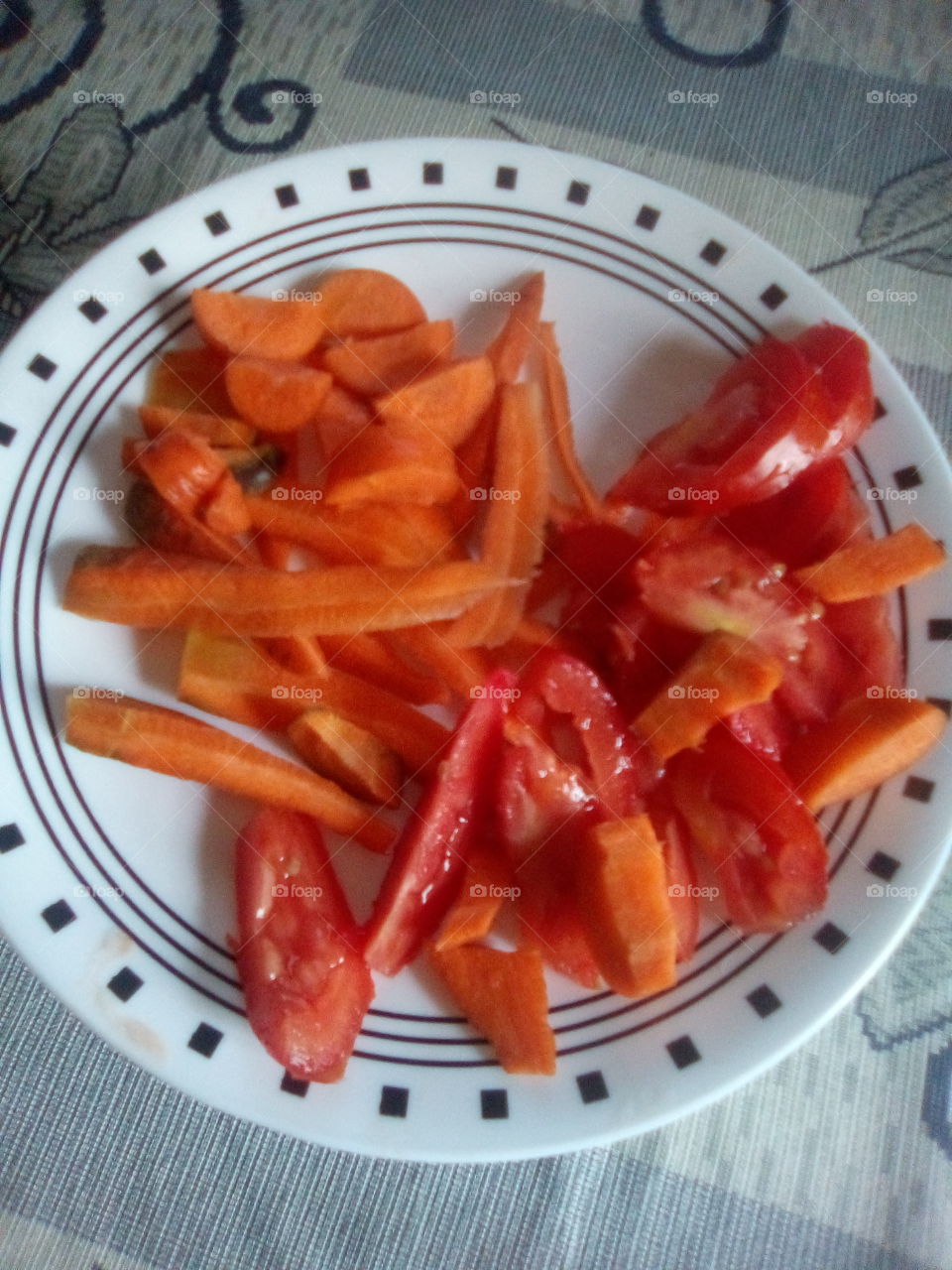 the beautiful weather today make me feel very excited to day and look at this color full vegetables make me hungry.