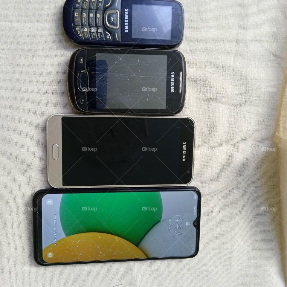 four phone samsung