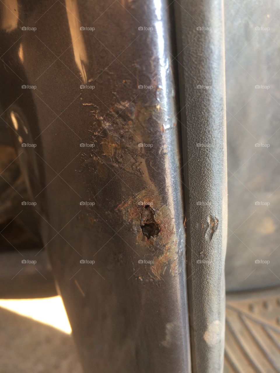 Dent, rust & scratches