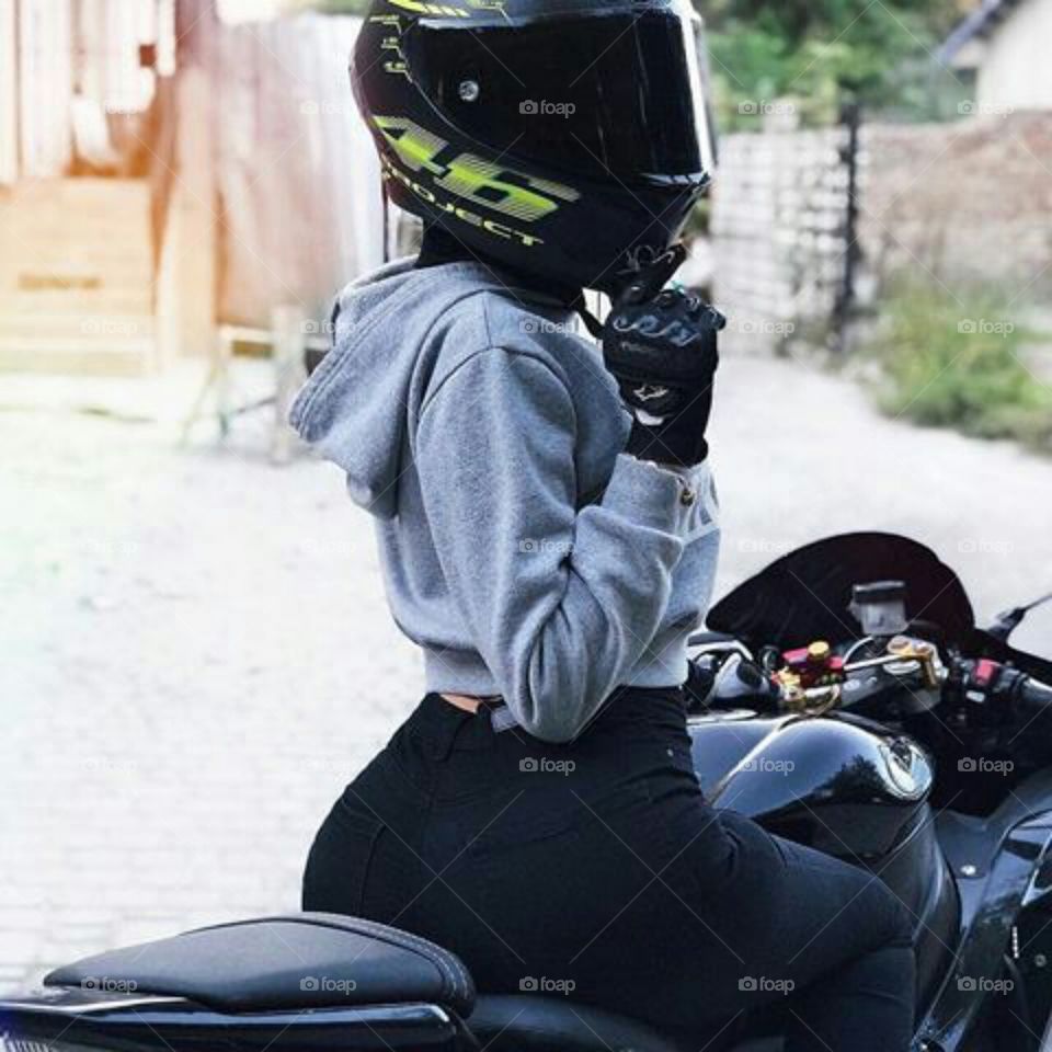 Not everyone is perfect But I pretend to be better