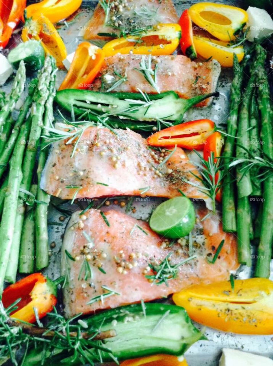 Grilled salmon & veggies 