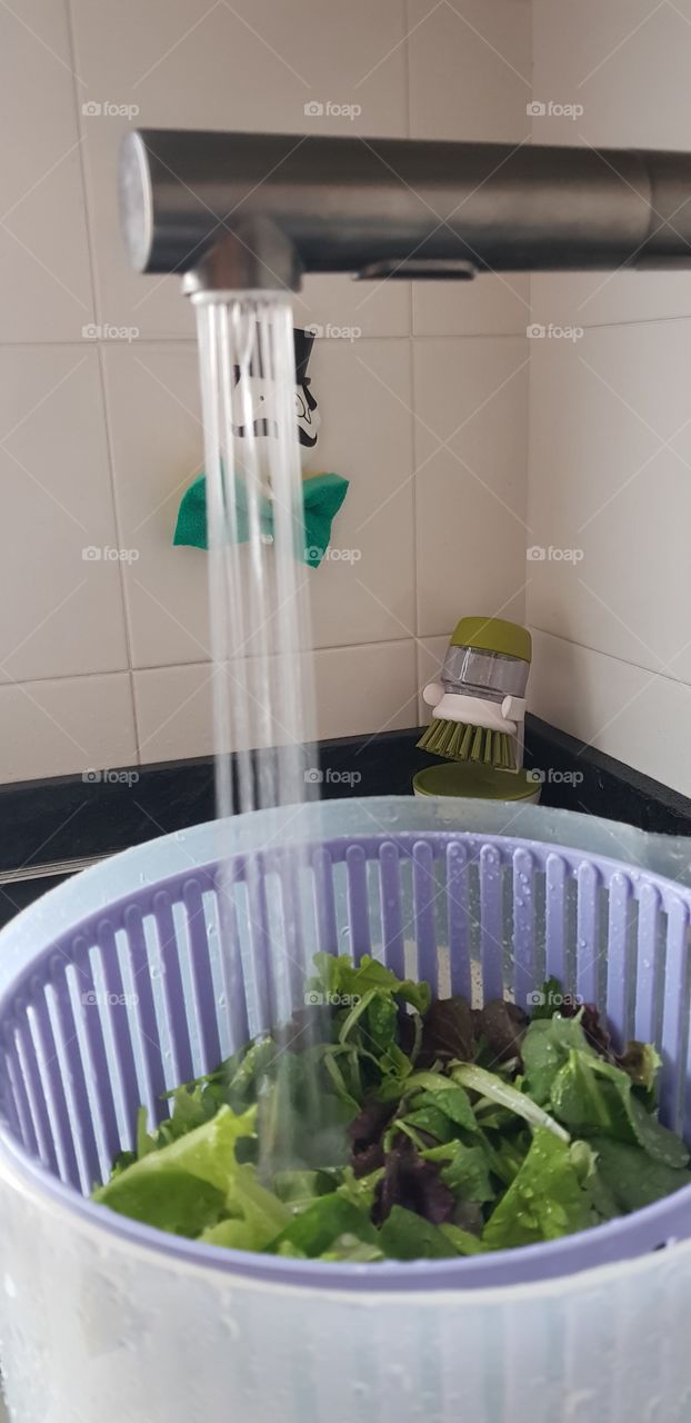 Washing the salad