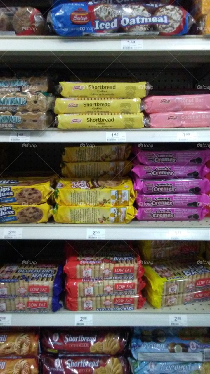 retail gondola cookies