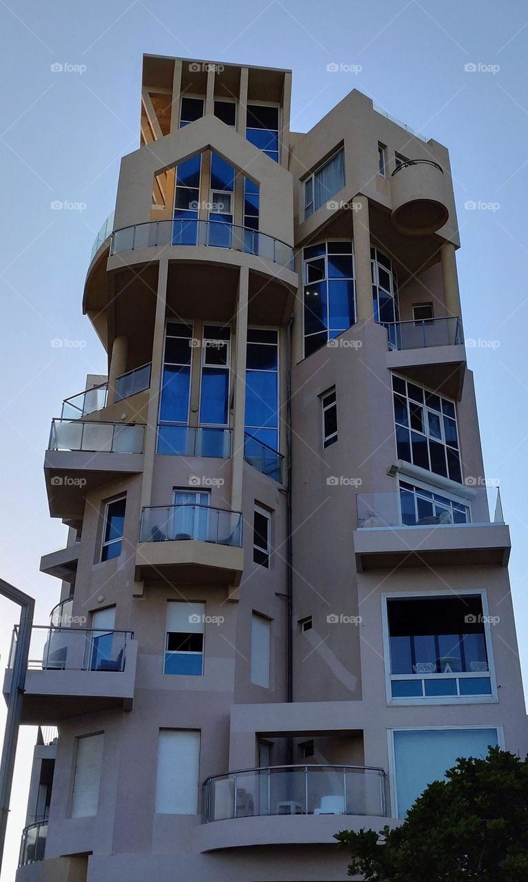 Architecture 🏢 Blue sky 🩵 City 🏙️ Building 🏢