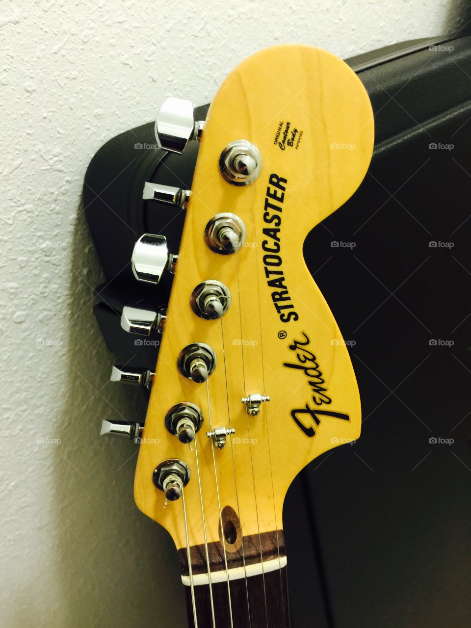 CBS Stratocaster Head