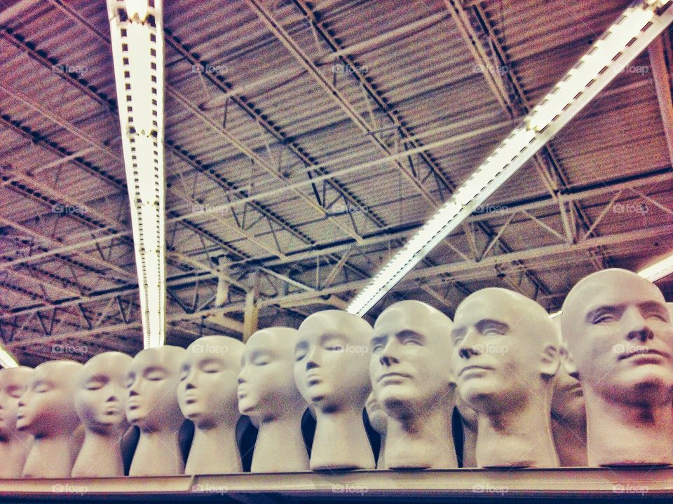 Lots of heads.... Lots of heads...